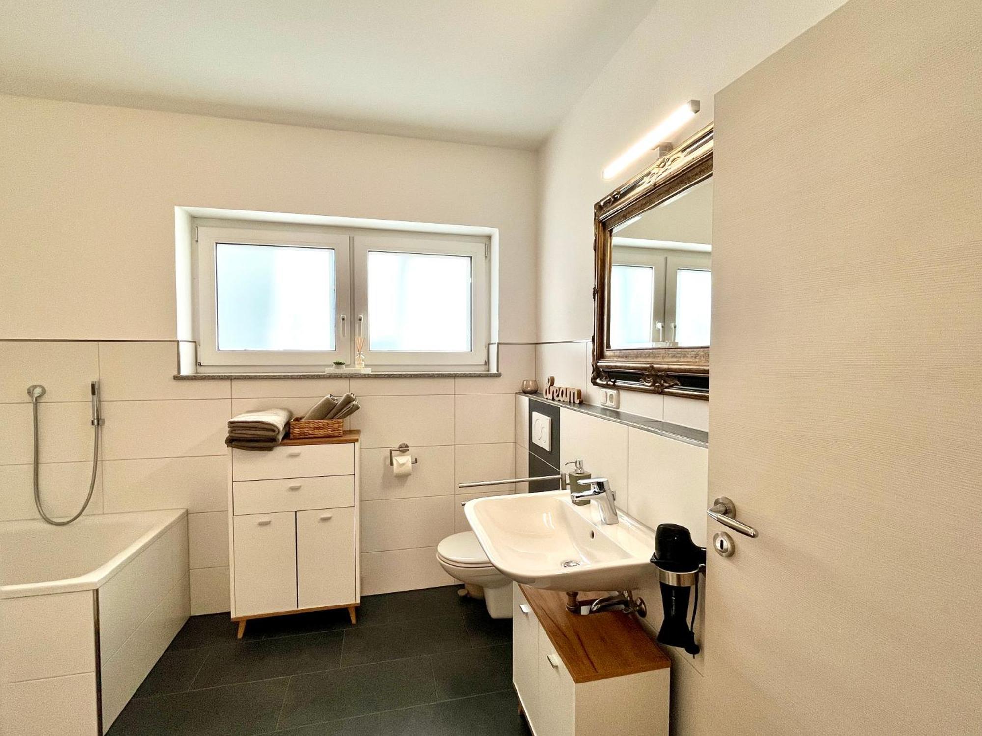 Ferienwohnung Moseltraum, 1-6 Pers, Mit 3 Schlafzimmer Und Panoramabalkon Müden 외부 사진