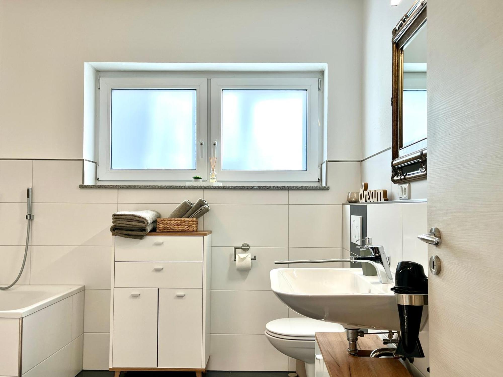 Ferienwohnung Moseltraum, 1-6 Pers, Mit 3 Schlafzimmer Und Panoramabalkon Müden 외부 사진