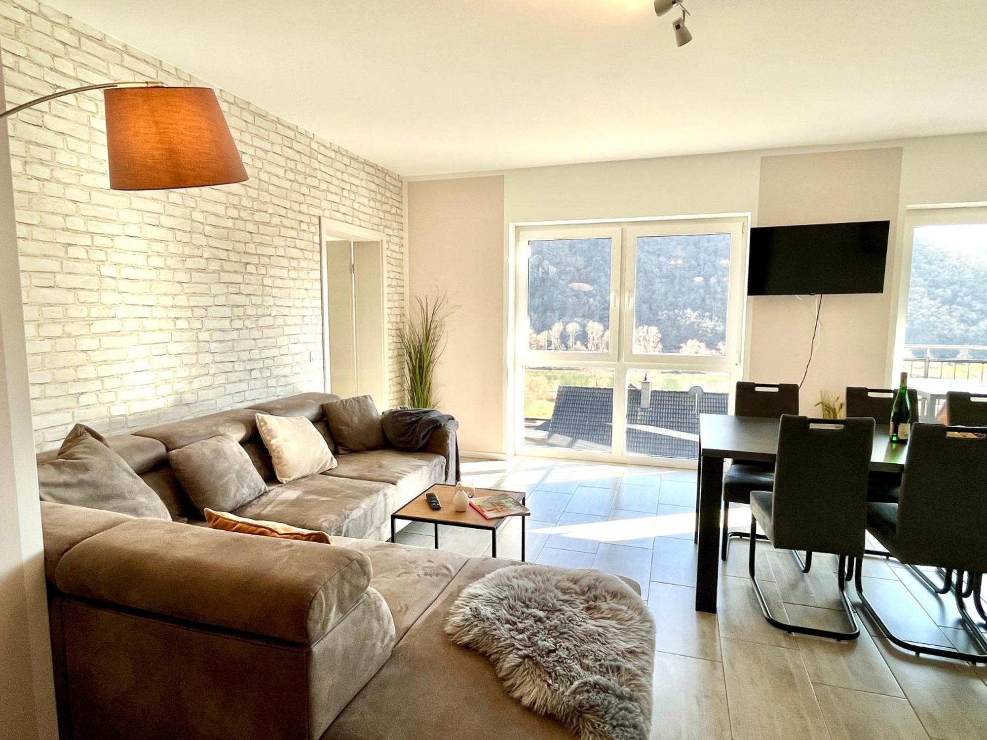 Ferienwohnung Moseltraum, 1-6 Pers, Mit 3 Schlafzimmer Und Panoramabalkon Müden 외부 사진