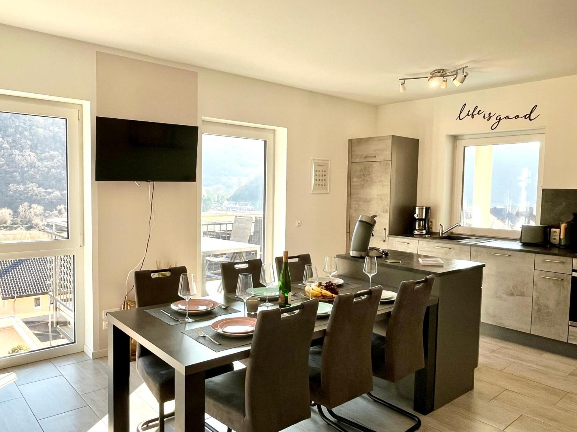 Ferienwohnung Moseltraum, 1-6 Pers, Mit 3 Schlafzimmer Und Panoramabalkon Müden 외부 사진